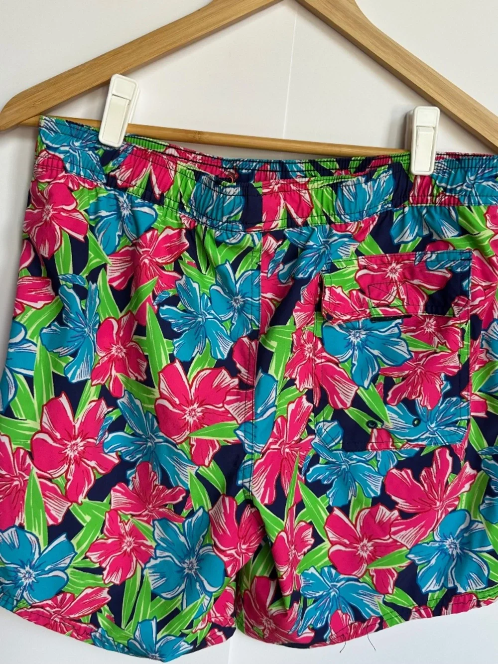 Vineyard Vines Floral Men Swim‎ Trunks